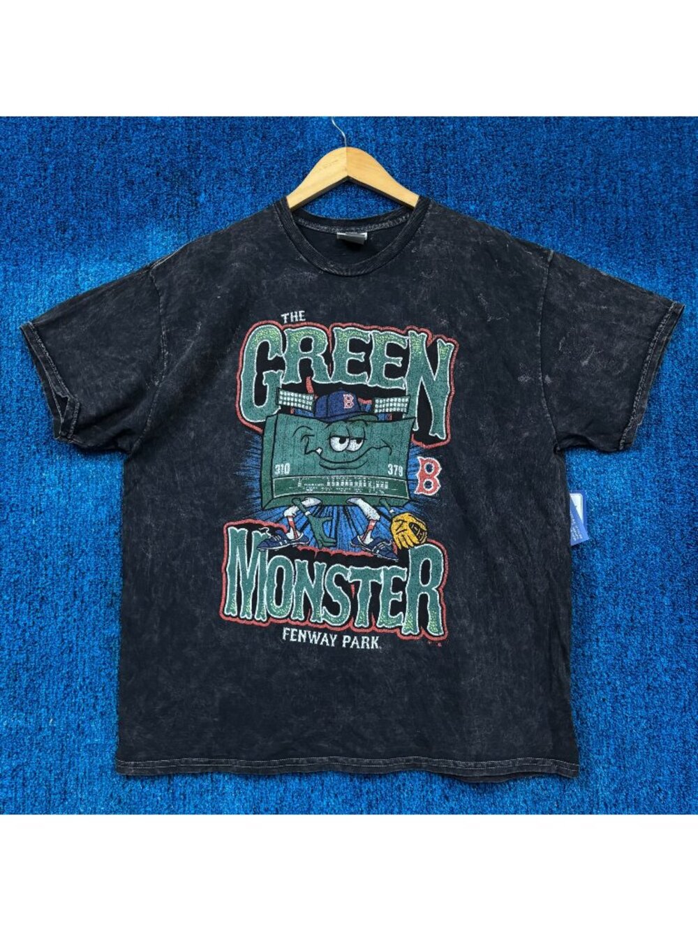 Boston Red Sox The Green Monster of Fenway Park MLB Tee XL